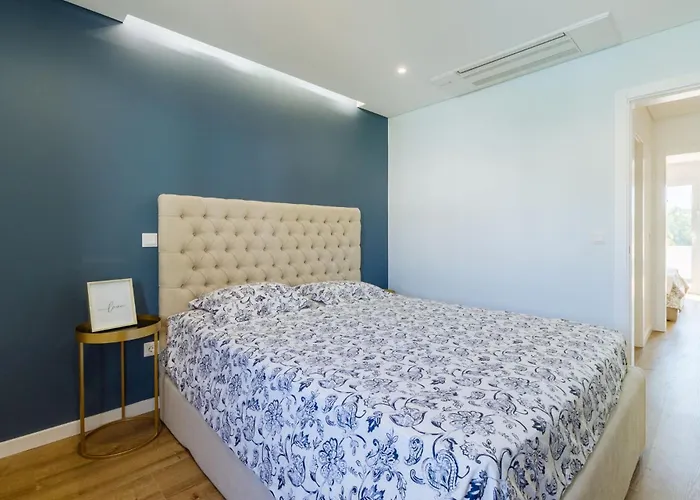 Ludan Mit Balkon بورش